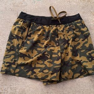 Ten Thousand 5” Interval Short - Sz L